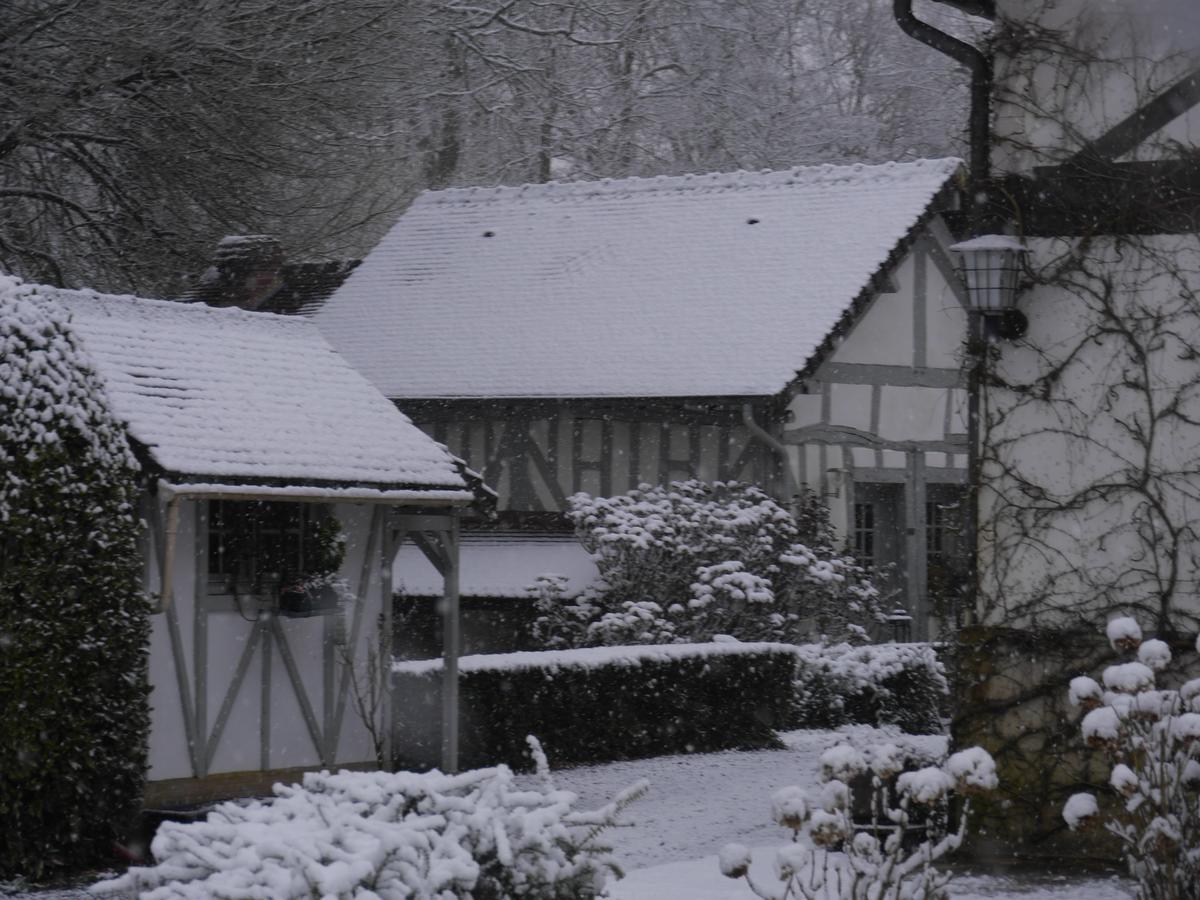 Domaine Du Vertbois La Haye-du-Theil Екстериор снимка